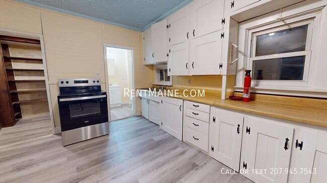 Building Photo - 16 Kendall St