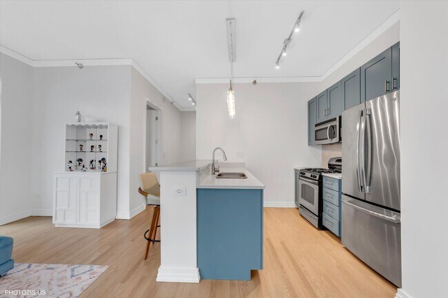 Building Photo - 170 W Polk St