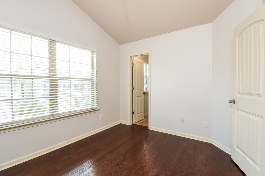 Building Photo - 23 Wesley Drew Ln