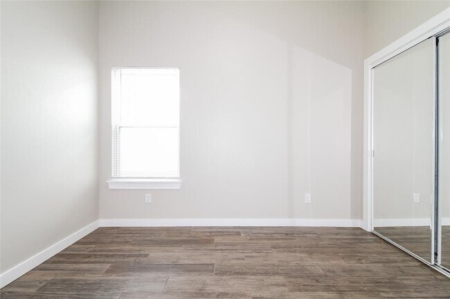 Building Photo - 11317 Paradise Out Ln