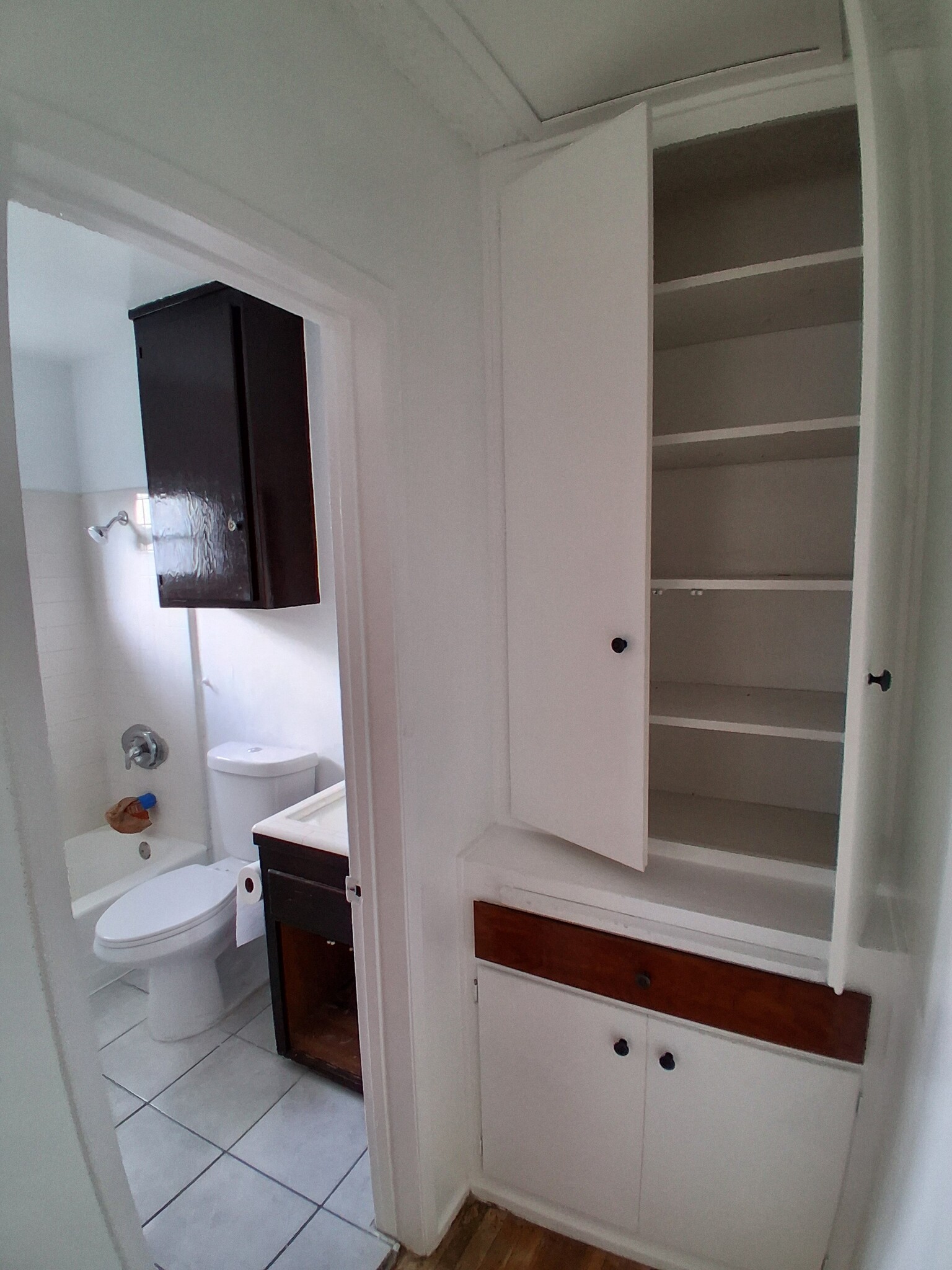 Building Photo - 7623 Bright Ave