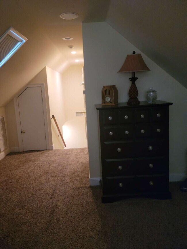 Building Photo - Experience Luxurious Living: Spacious 3-Bedroom Home with Golf Course views on Pebble Beach Drive!