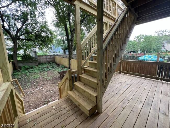 Building Photo - 163 N 9th St