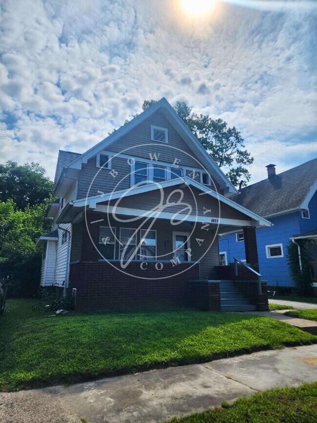 Building Photo - 3 bed 1 bath in West Toledo!- Many updates...