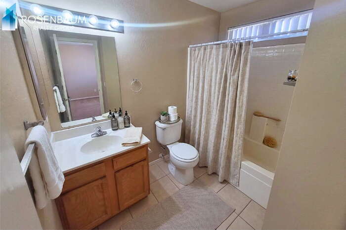 Building Photo - 15547 S Moon Valley Rd