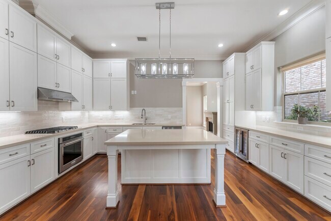 Building Photo - 14 Jetty Point Dr