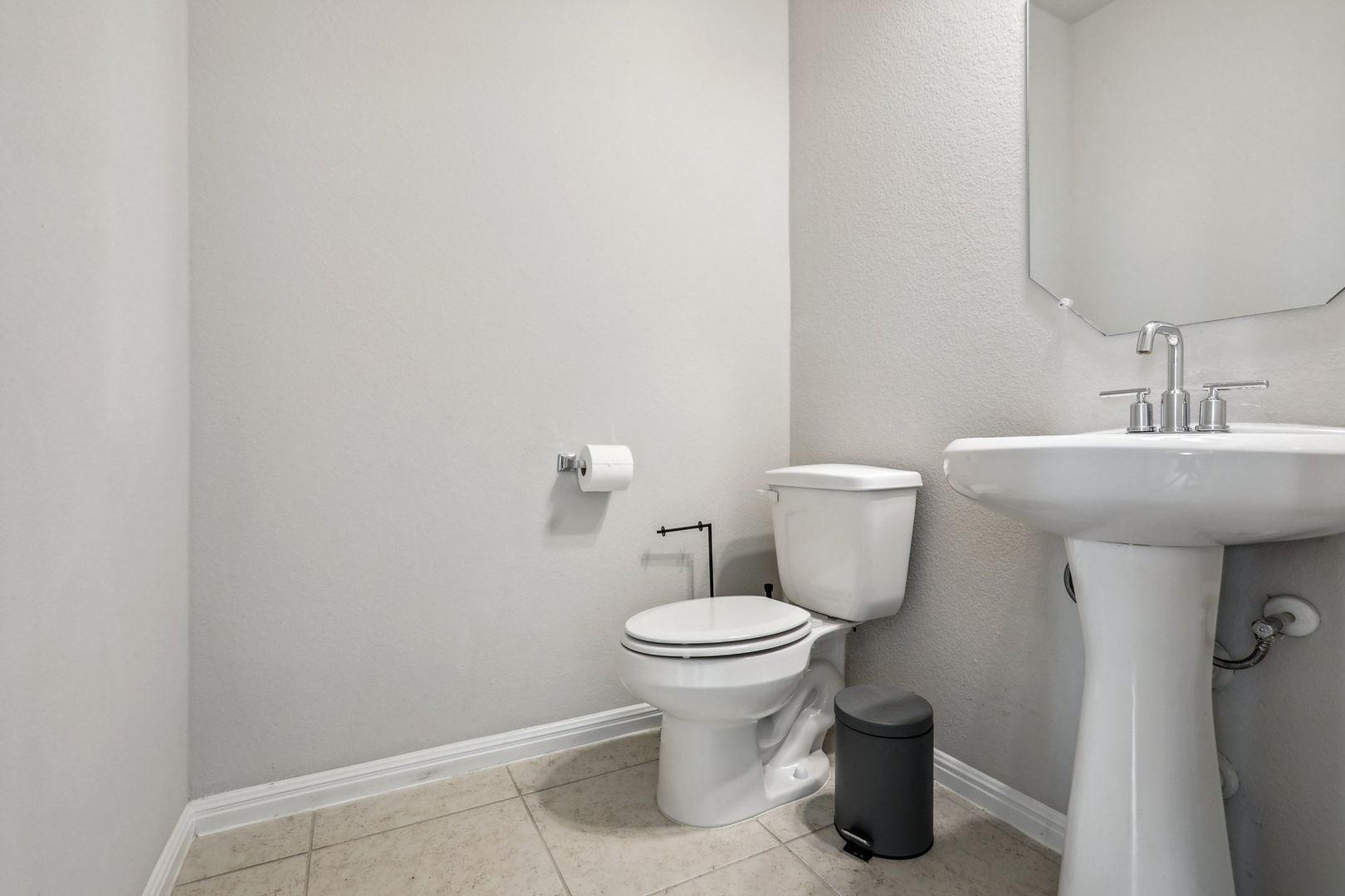 Building Photo - 10210 Ansel Dr