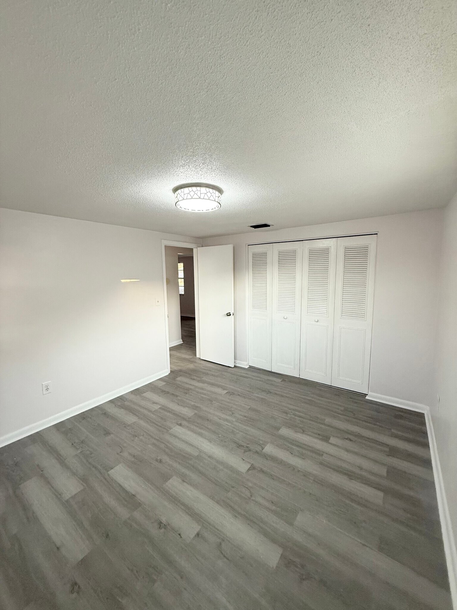 Building Photo - 7535 Betula Dr