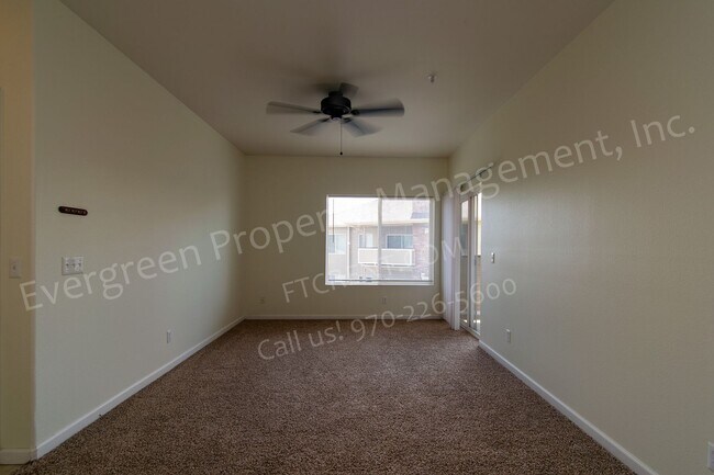 Building Photo - 1 Bedroom Apartment in Rockbridge! Parking...