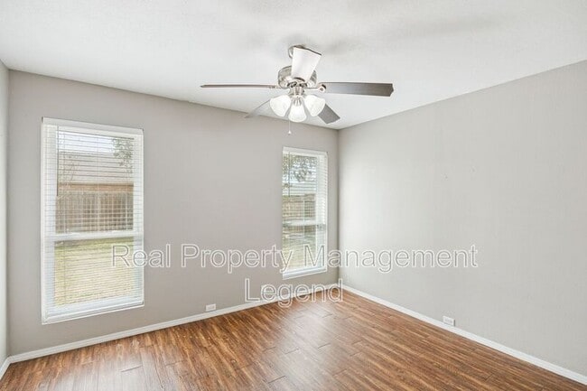 Building Photo - 3740 Racquet Ct