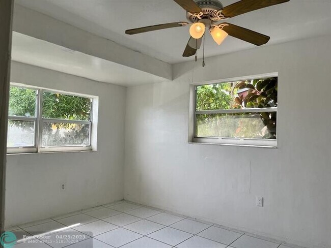 Building Photo - 7941 Plantation Blvd
