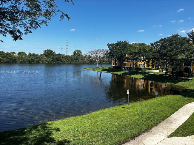 Building Photo - 2201 W Preserve Way