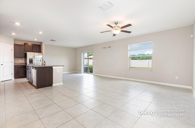 Building Photo - 6986 King Crk Dr