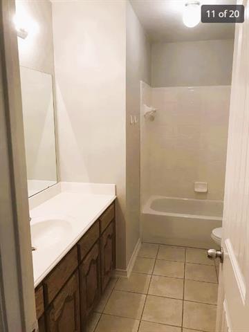 Building Photo - 2750 Fern Valley Ln