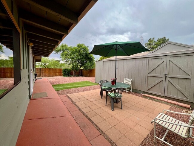 Building Photo - Unfurnished Long-term rental, Procure Only