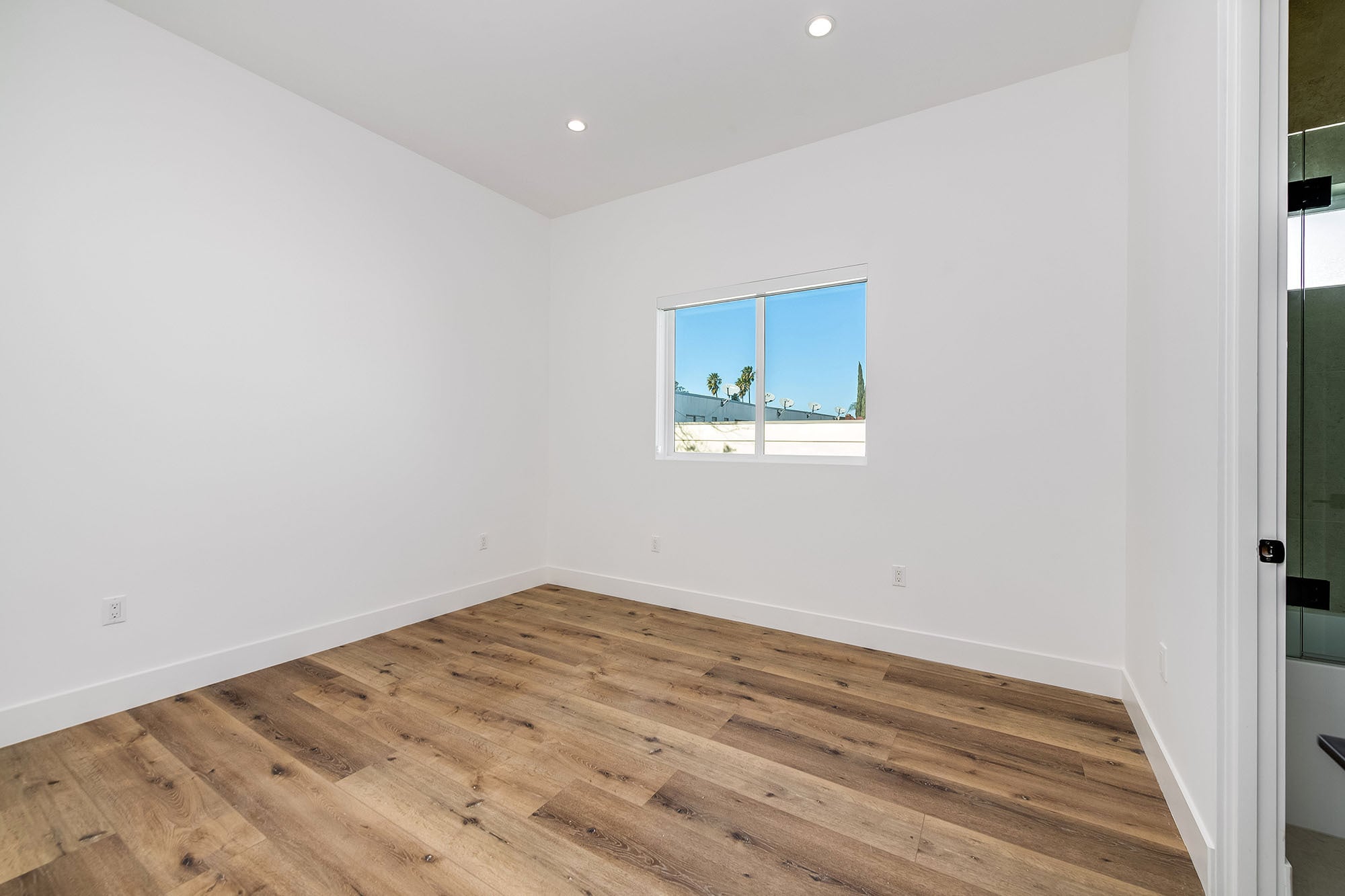 Building Photo - 5042 Laurel Canyon Blvd