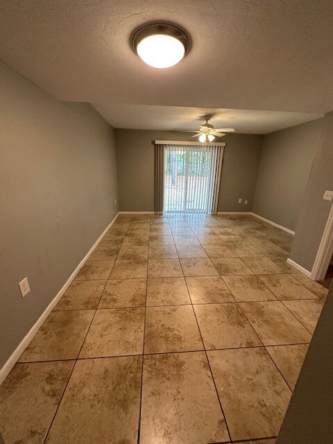 Building Photo - 7209 SW 45th Pl