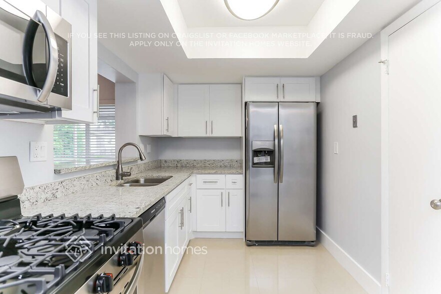 Building Photo - 8501 NW 184th St