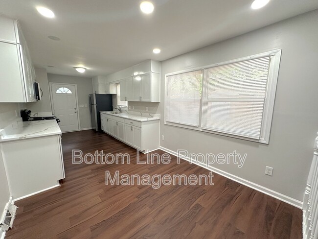 Building Photo - 7727 Ritter Dr