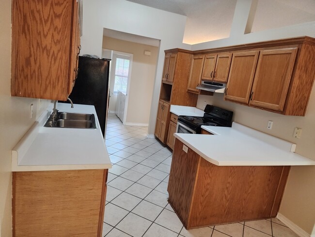 Building Photo - 5729 Bronco Pl