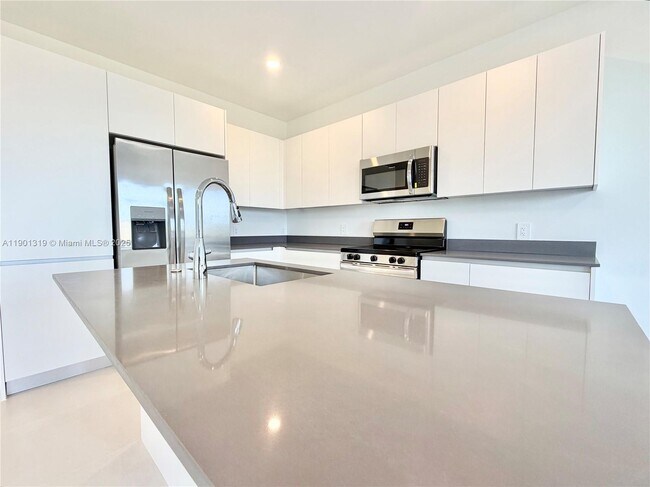 Building Photo - 19113 SW 344th Ter