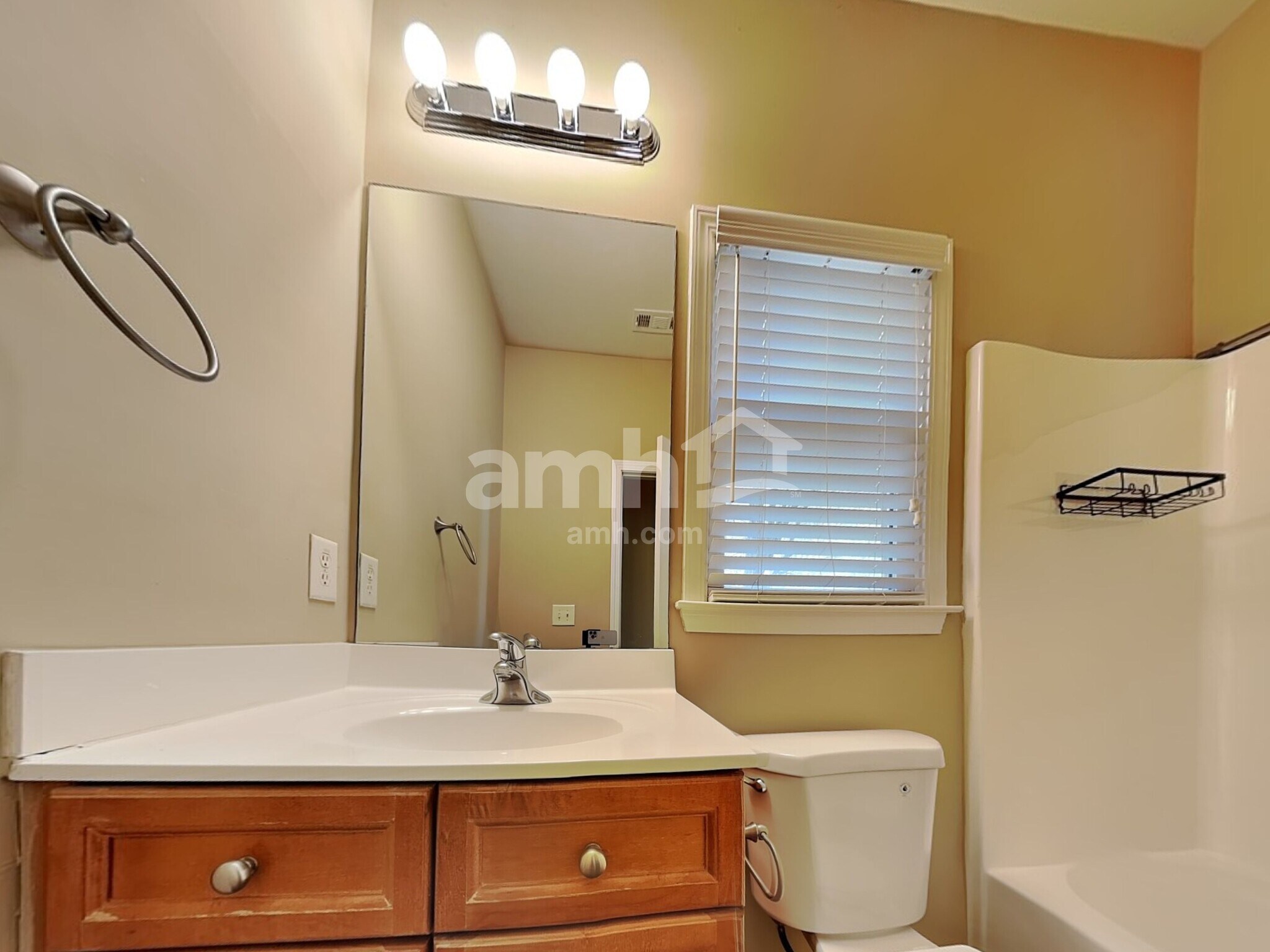 Building Photo - 423 Evans Mill Dr