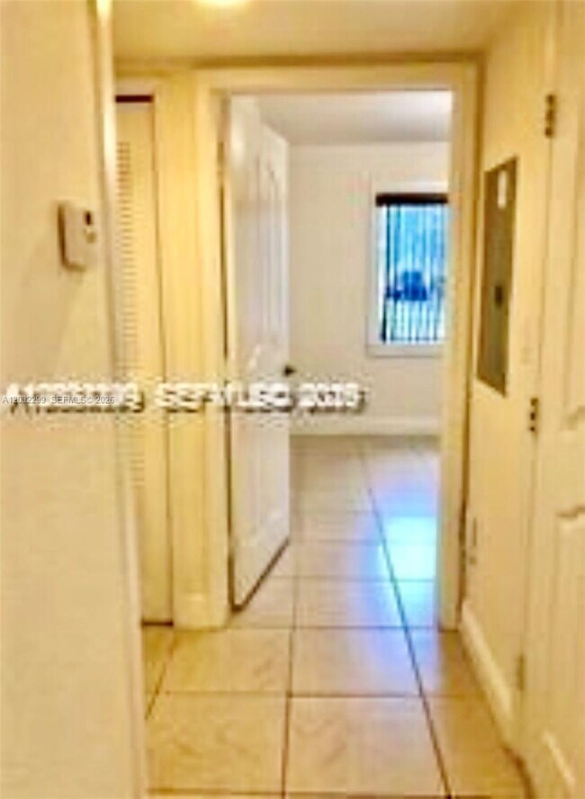 Building Photo - 8802 NW 109th Ct