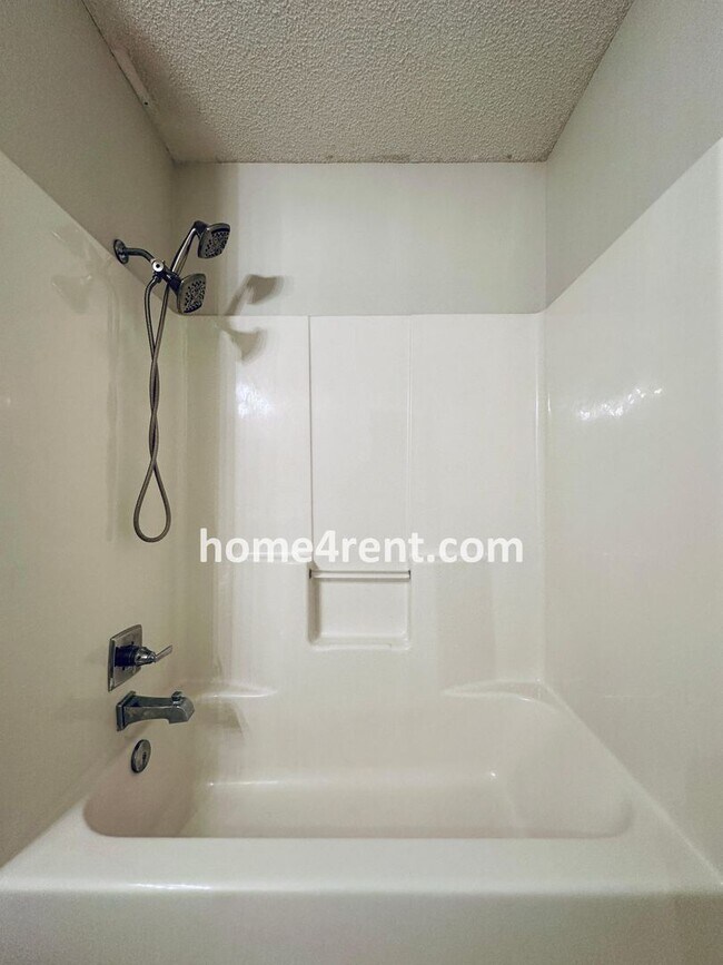 Building Photo - A Fantastic Four Bedroom, Olathe Home w/ N...