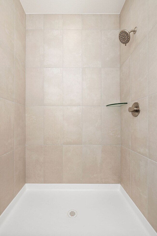 Building Photo - Brand New Duplex in Fayetteville!