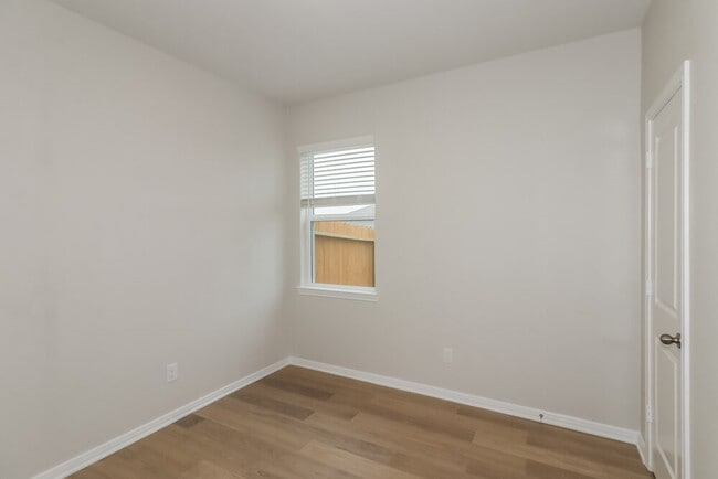 Building Photo - 428 San Miguel Crk Dr