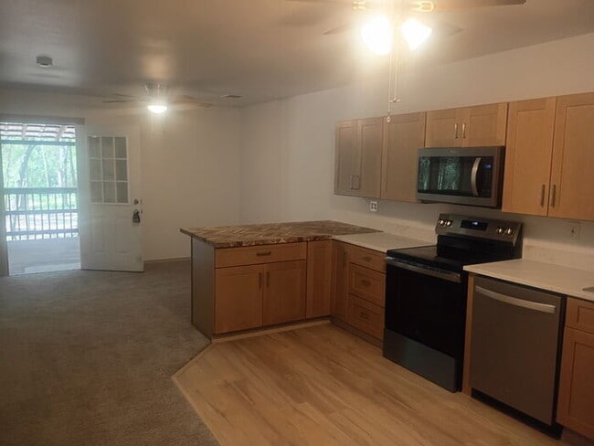 Building Photo - This one has it ALL! Rare with privacy and views! Large shed and truck/boat storage!
