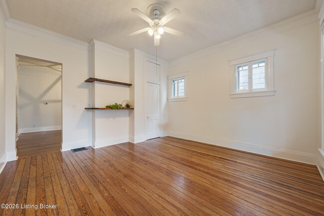 Building Photo - 1820 Sherwood Ave