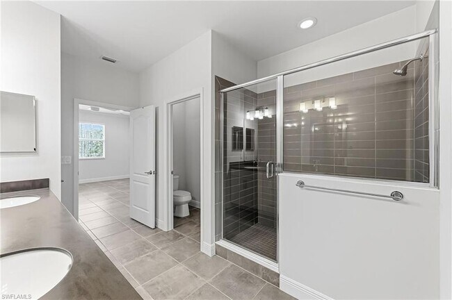 Building Photo - 6969 Avalon Cir