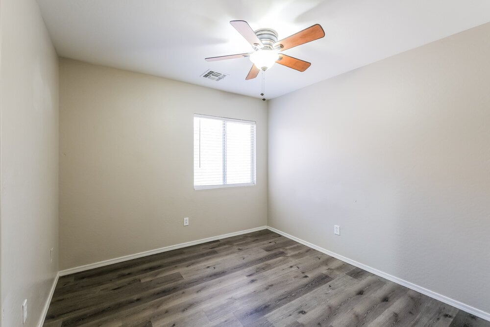 Building Photo - 31318 N Shale Dr