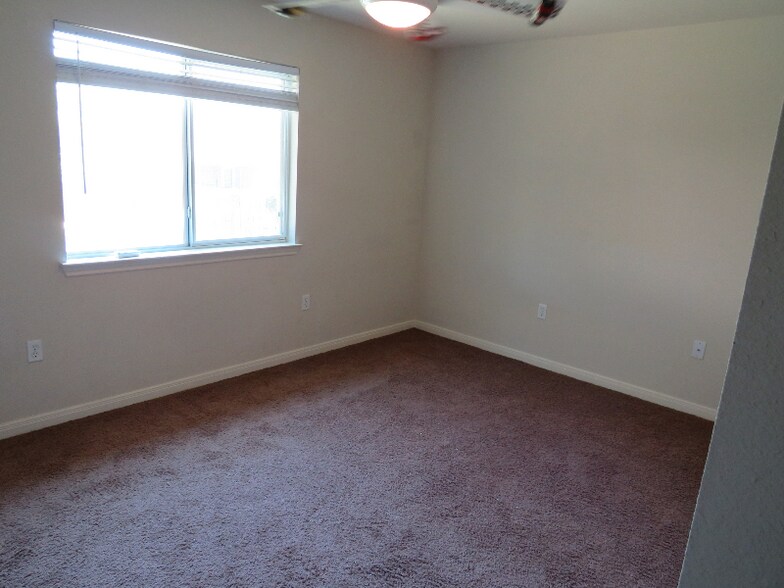 Building Photo - 3918 Southern Grove