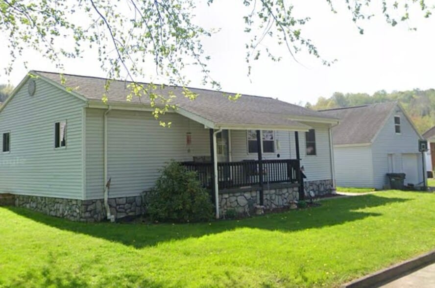 Primary Photo - 1807 Black Ave