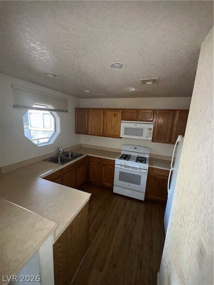 Building Photo - 5050 S Rainbow Blvd