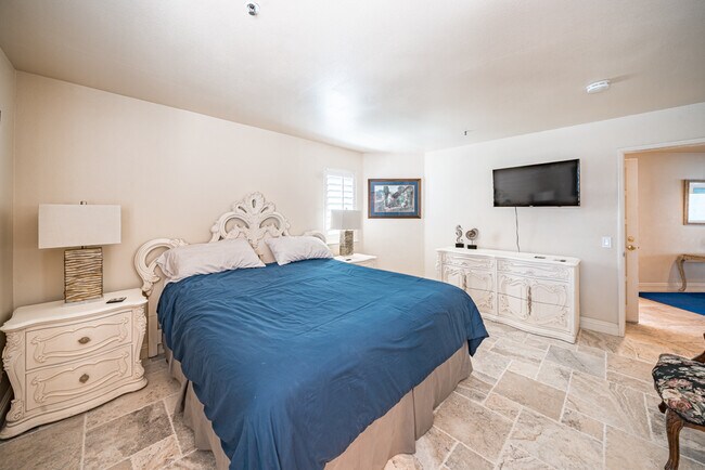 Building Photo - 714 Seacoast Dr