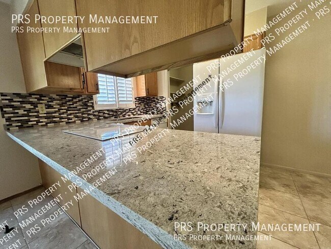 Building Photo - 6926 E Windsor Ave