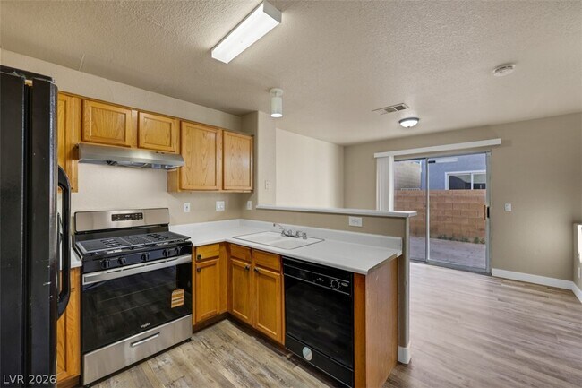 Building Photo - 2708 Commitment Ct