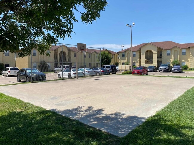 Building Photo - 9804 Cantera Ct