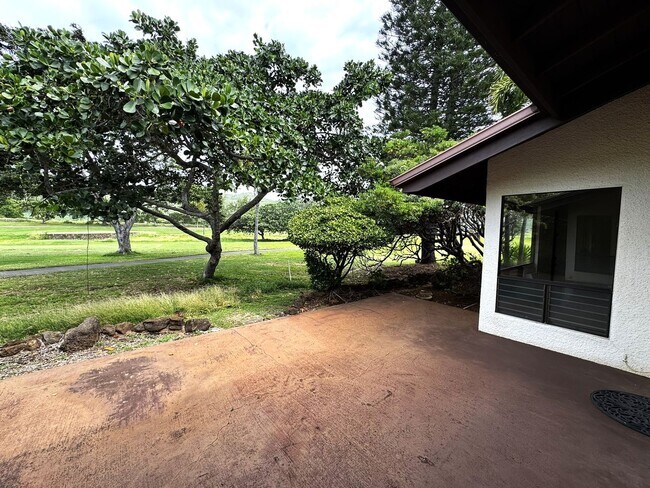 Building Photo - 3/2/2 - Spacious Golf Course Home in Gated Queens Gate II