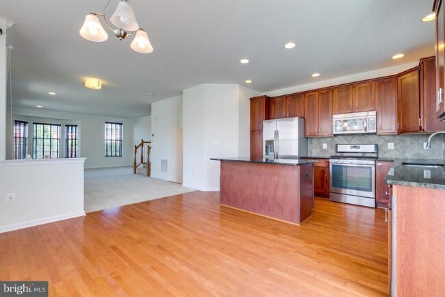 Building Photo - 23141 Flora Mure Dr