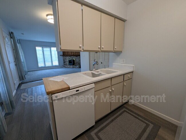 Building Photo - 5138 Woodmark Dr