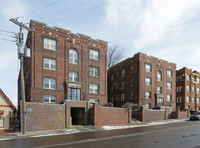 Building Photo - Twin Court Apartments