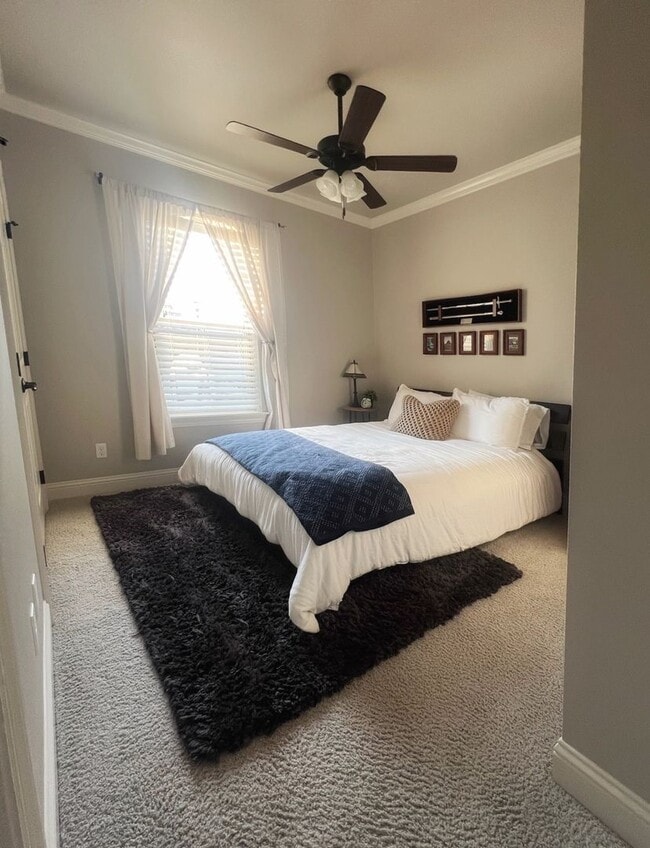 Building Photo - Large and in Charge!! Gated community close to Barksdale Air Force Base.