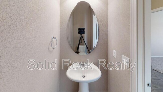 Building Photo - 7618 Cat Tail Creek Dr