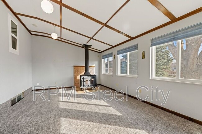 Building Photo - 61 University Cir