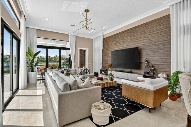 Building Photo - 16892 Strasbourg Ln