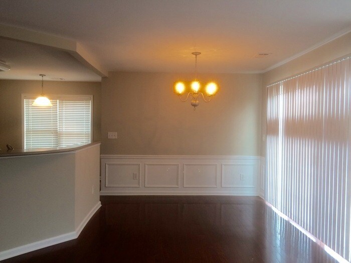 Building Photo - 3236 Wellington Walk SW